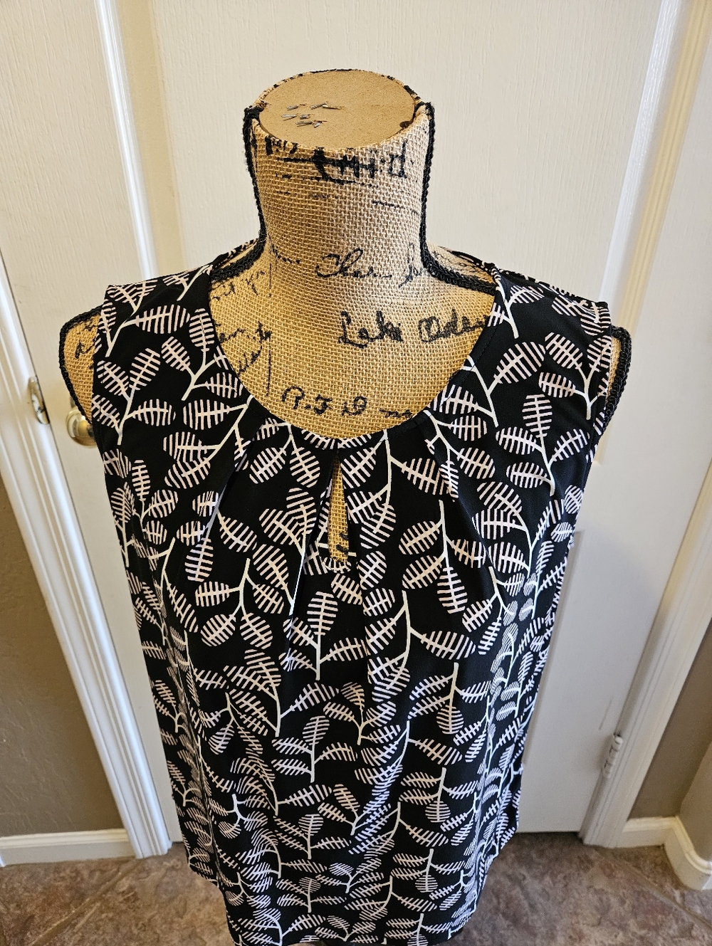 NEW ☆ Kasper Top/Shell, Size Large Petite, Brand NEW!